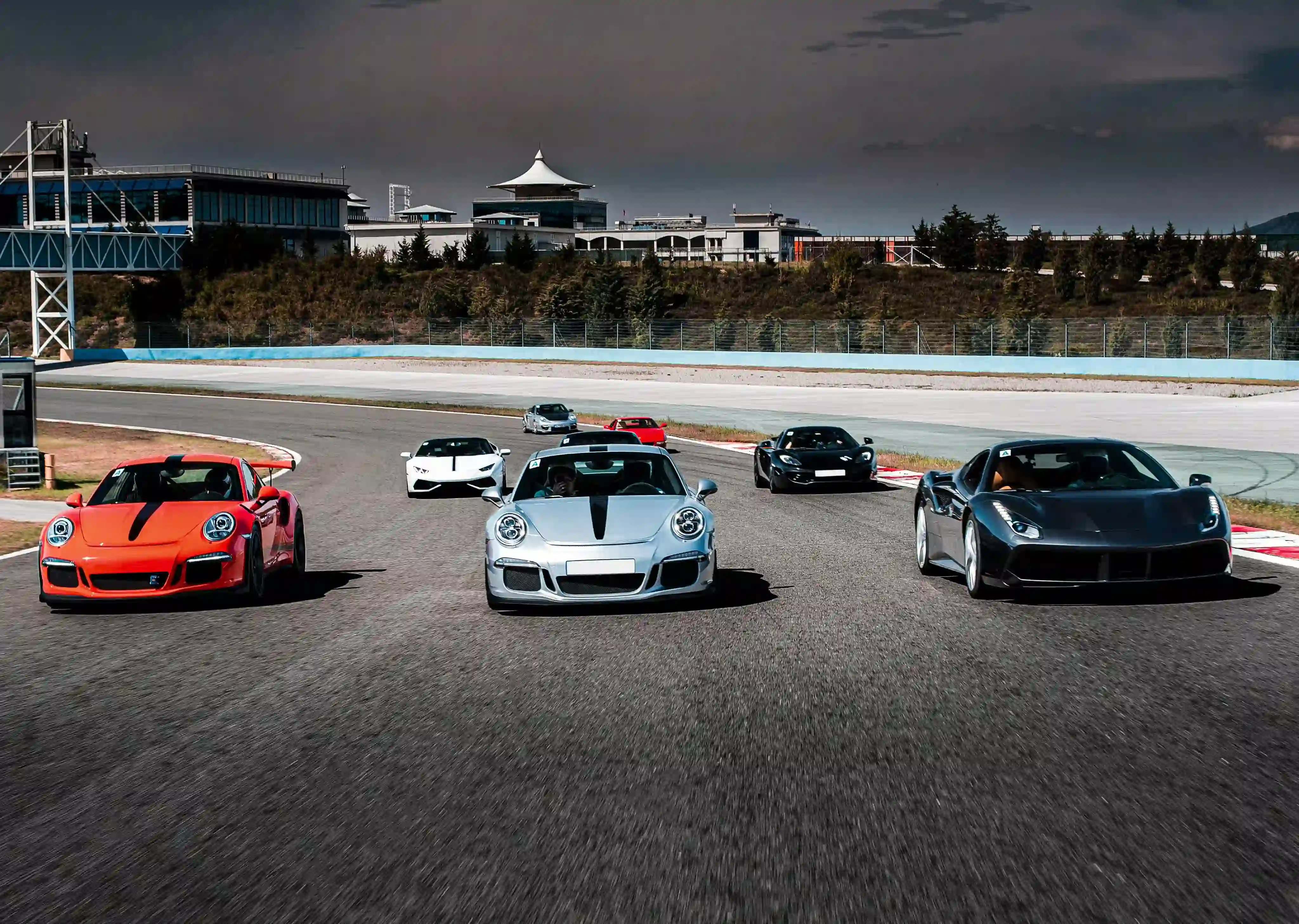 Premium Car in Dubai: Best Luxury car Services