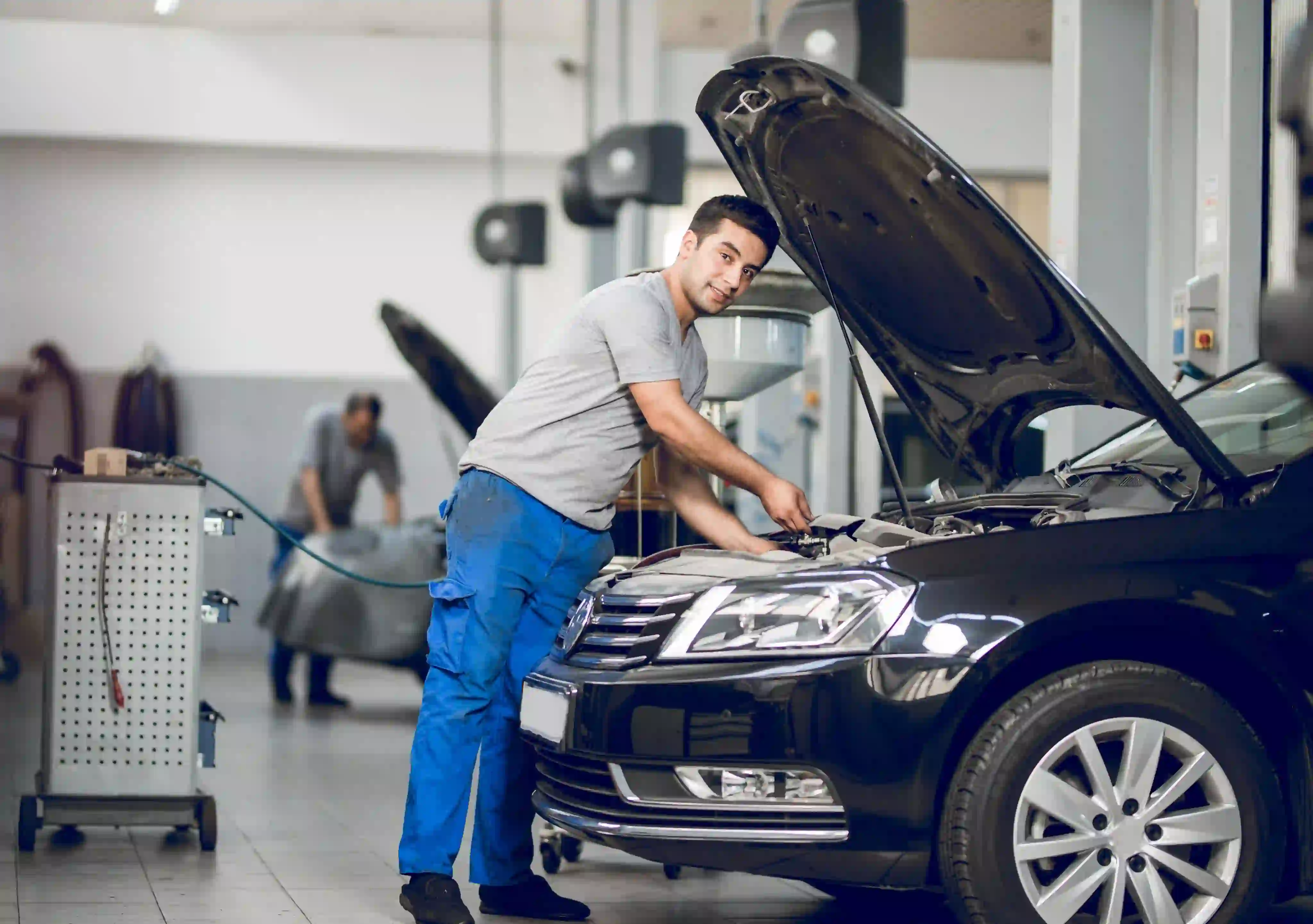 Status 67 Auto Repair- Premium Car Services in Dubai